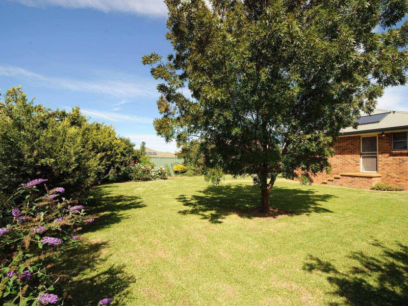 22 Woodside Close, Mudgee NSW 2850