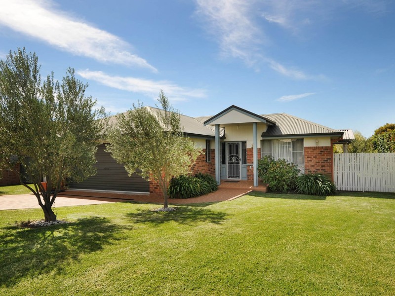 22 Woodside Close, Mudgee NSW 2850