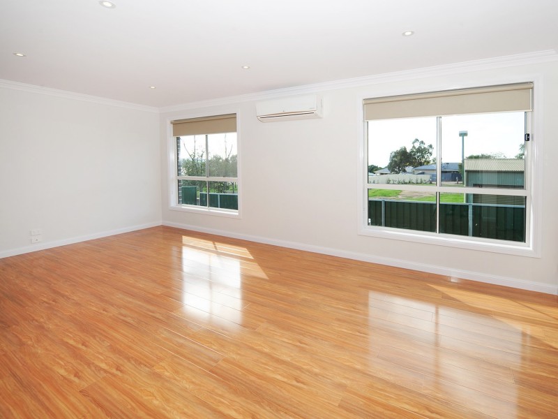 8a Menah Avenue, Mudgee NSW 2850