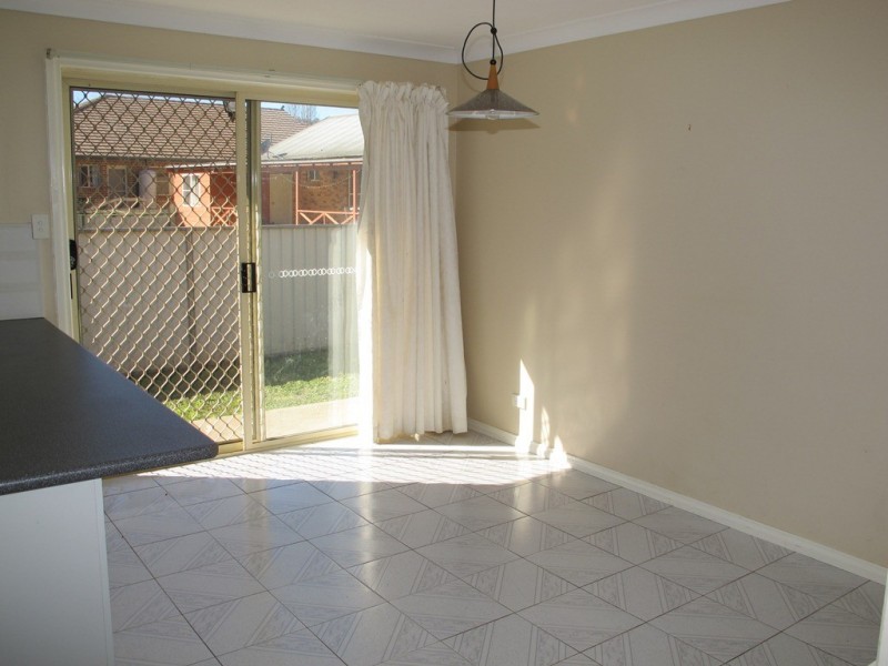 2/18 Abernethy Close, Mudgee NSW 2850