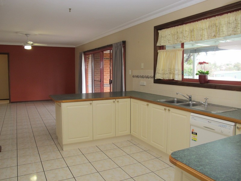 52 Dewhurst Drive, Mudgee NSW 2850