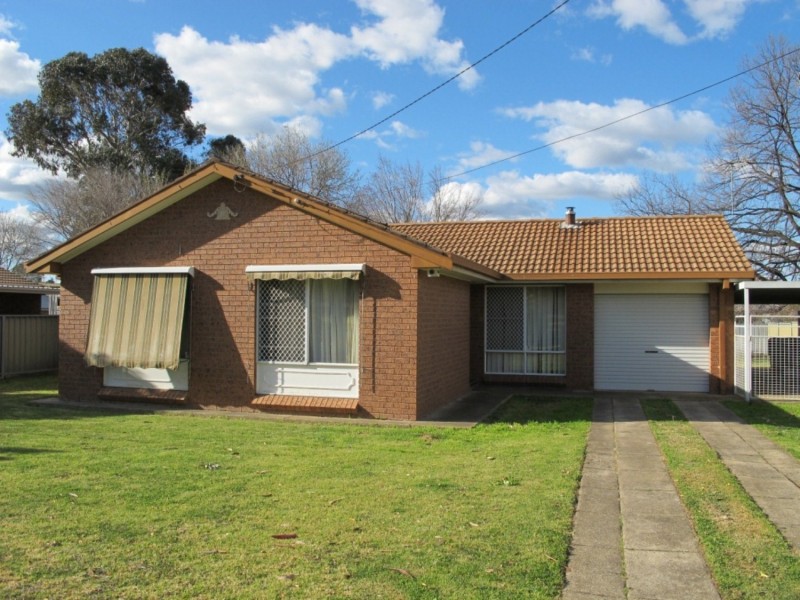 8 Lang Street, Mudgee NSW 2850