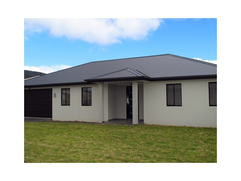 2A Dickson Court, Mudgee NSW 2850