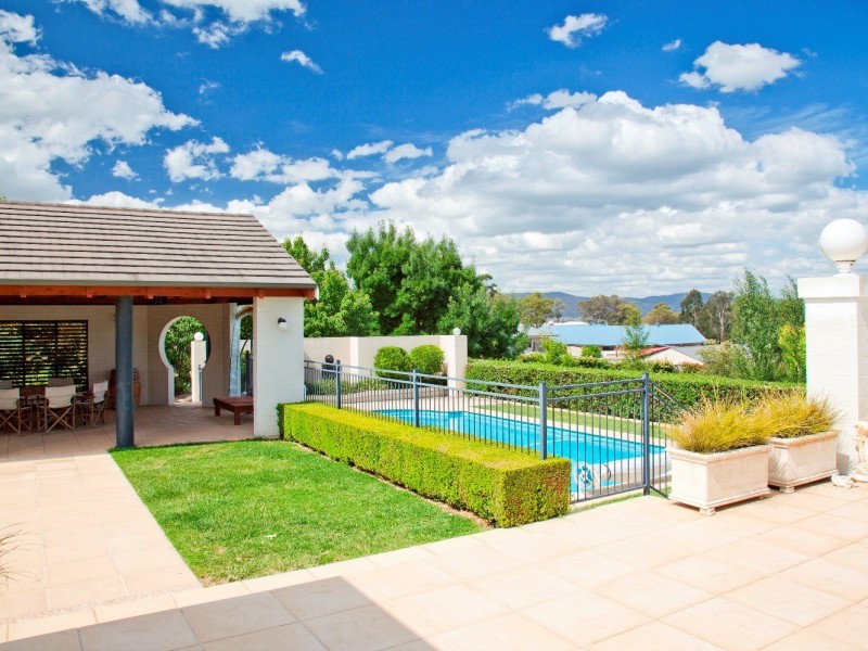 28 Woodside Close, Mudgee NSW 2850