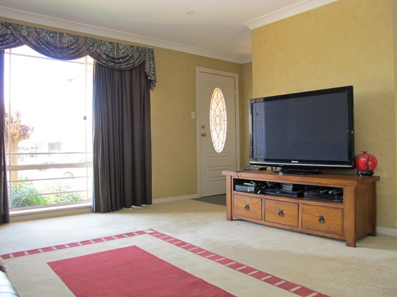 12 Melton Road, Mudgee NSW 2850