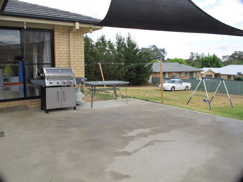 33 Macquarie Drive, Mudgee NSW 2850