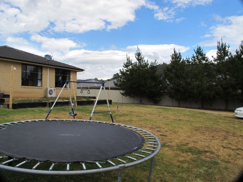 33 Macquarie Drive, Mudgee NSW 2850
