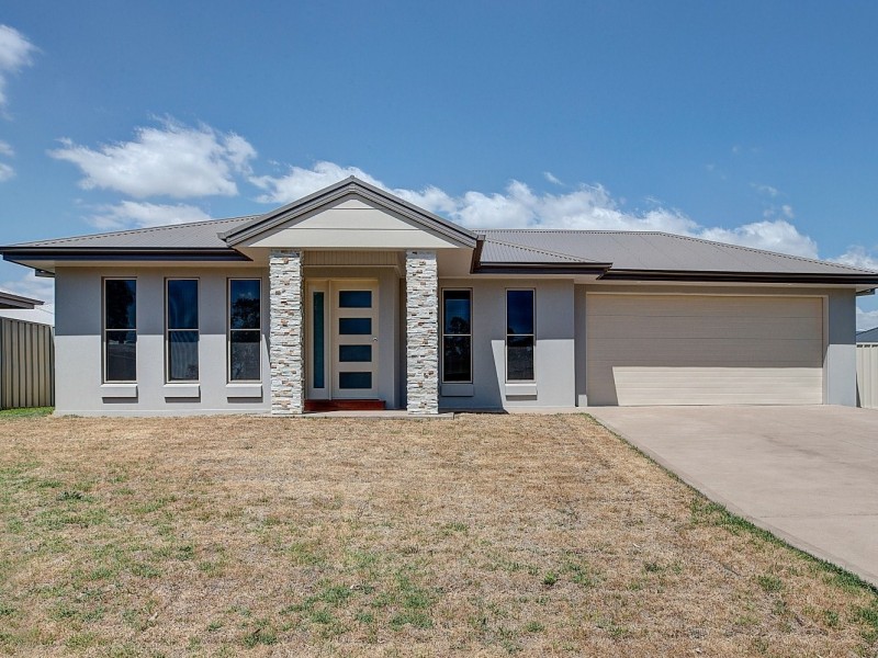 54 Lions Drive, Mudgee NSW 2850