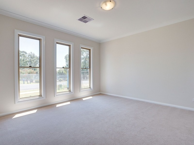 54 Lions Drive, Mudgee NSW 2850