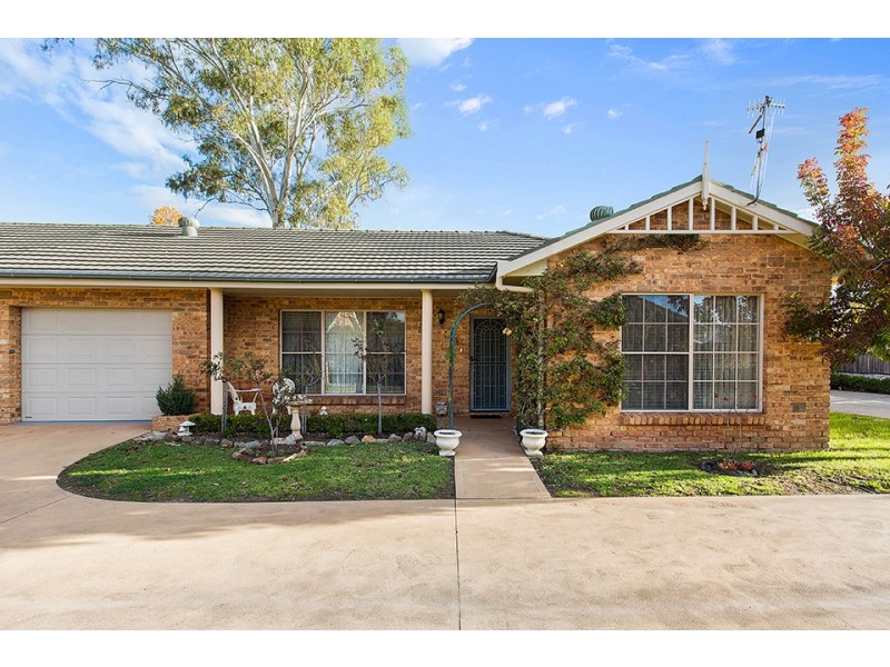 Villa 1 / 28 Mortimer Street, Mudgee NSW 2850