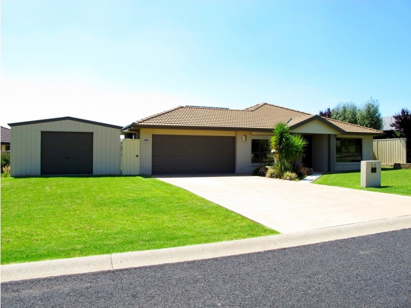 22 Hardy Crescent, Mudgee NSW 2850
