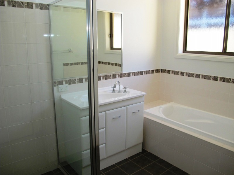 22 Hardy Crescent, Mudgee NSW 2850