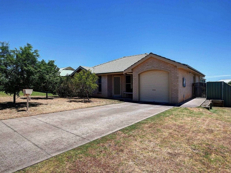 4 Baskerville Drive, Mudgee NSW 2850