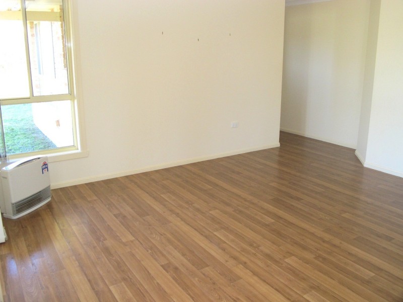 9 White Circle, Mudgee NSW 2850