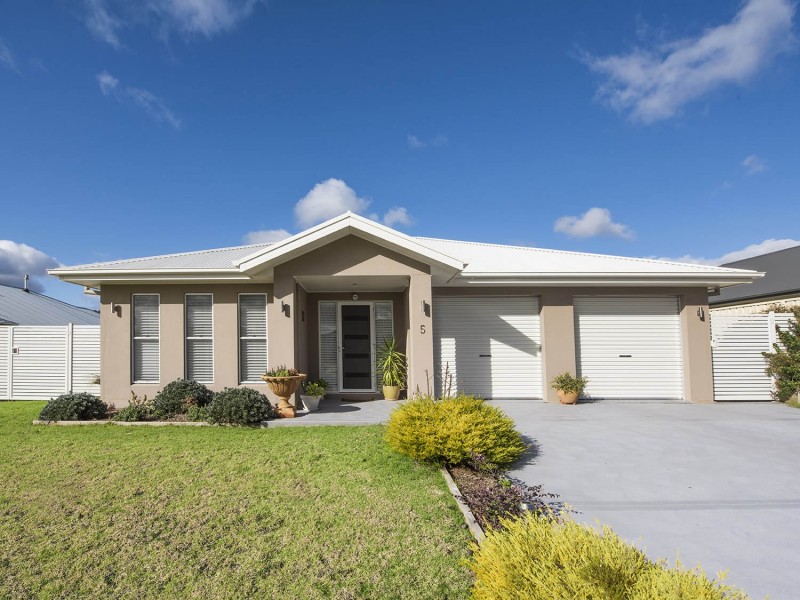 5 Kellett Drive, Mudgee NSW 2850