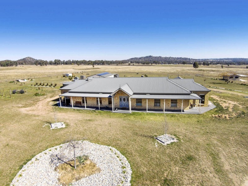 987 Black Springs Road, St Fillans NSW 2850