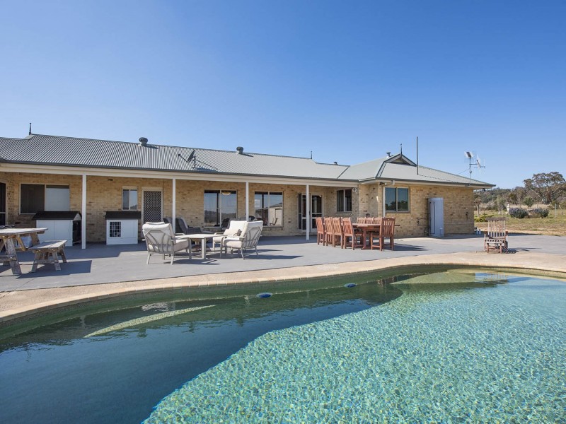 987 Black Springs Road, St Fillans NSW 2850