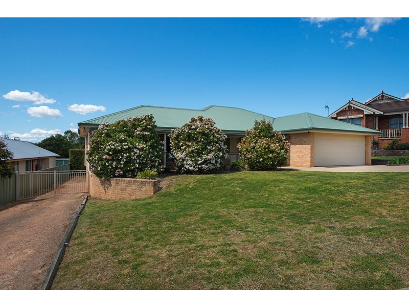 32 Dewhurst Drive, Mudgee NSW 2850