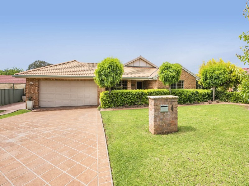 4 Woodside Close, Mudgee NSW 2850
