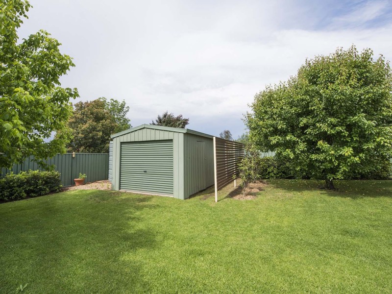 4 Woodside Close, Mudgee NSW 2850