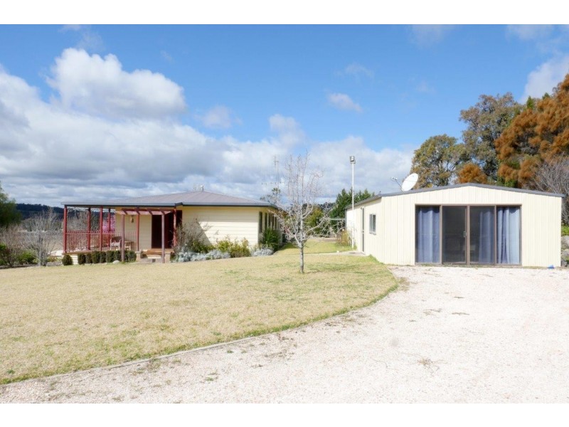 213 Winchester Crescent, Mudgee NSW 2850