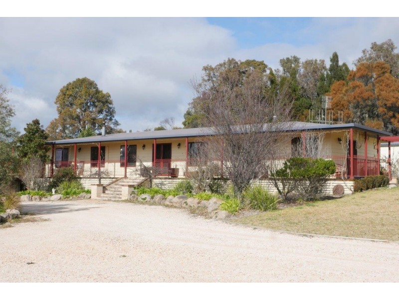213 Winchester Crescent, Mudgee NSW 2850