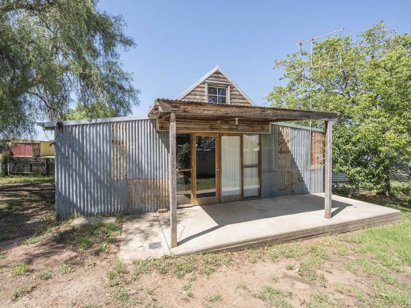 100 Medley Street, Gulgong NSW 2852