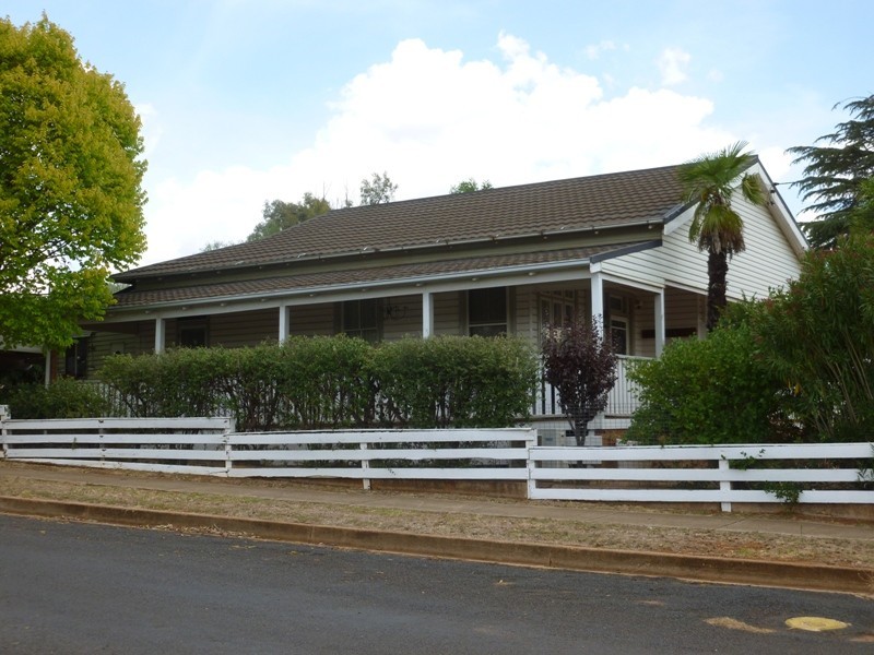 42 Cobborah Sreet, Dunedoo NSW 2844