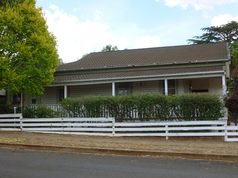 42 Cobborah Sreet, Dunedoo NSW 2844