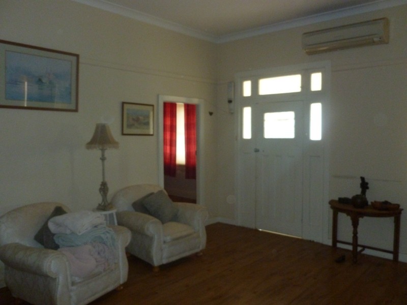 42 Cobborah Sreet, Dunedoo NSW 2844