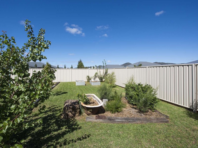 12 Broadhead Road, Mudgee NSW 2850