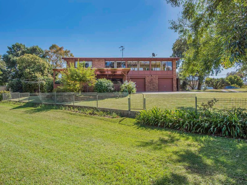 11 Redbank Road, Mudgee NSW 2850