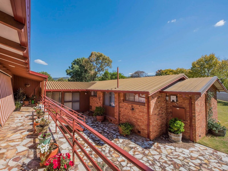 11 Redbank Road, Mudgee NSW 2850
