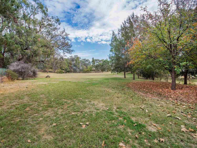 12 Macquarie Drive, Mudgee NSW 2850