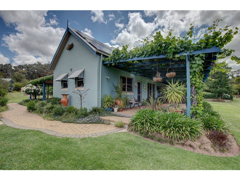 104 Bellevue Road, Mudgee NSW 2850
