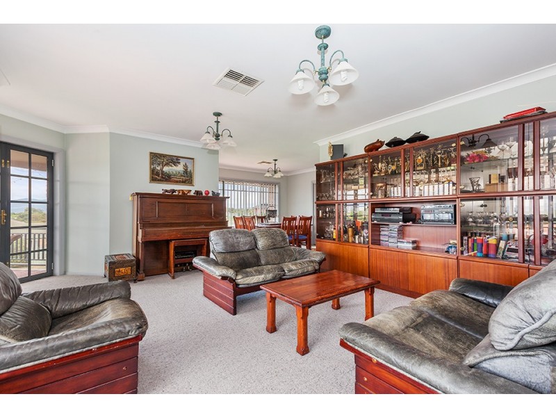 37 Dewhurst Drive, Mudgee NSW 2850