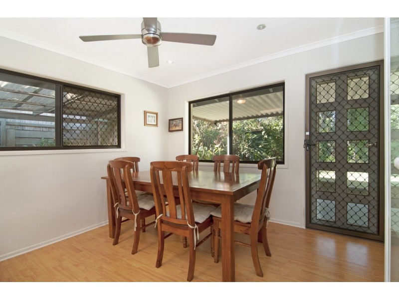 17 ROSEWOOD STREET, Daisy Hill QLD 4127