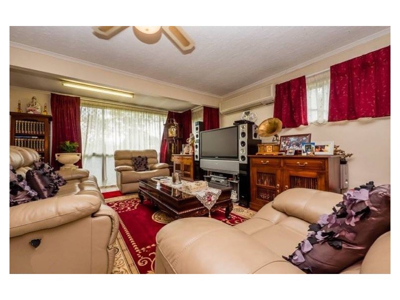 83 ASHVALE STREET, Kingston QLD 4114