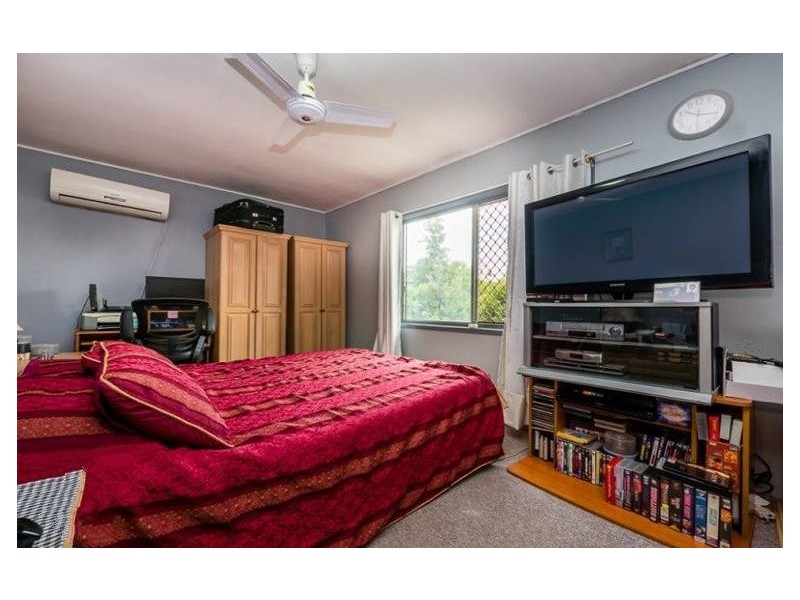 83 ASHVALE STREET, Kingston QLD 4114