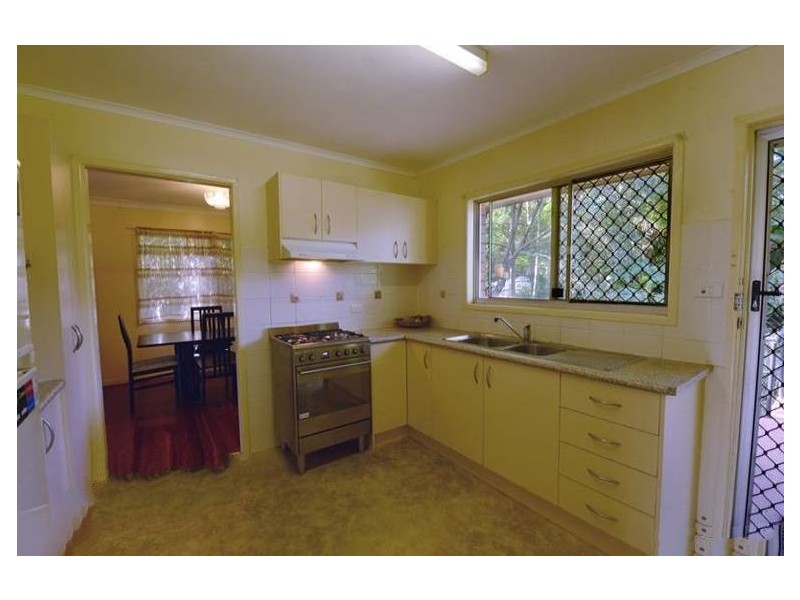 73 KLUMPP ROAD, Upper Mount Gravatt QLD 4122