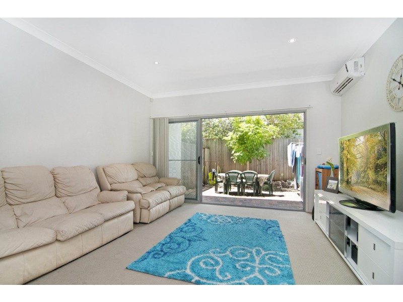 8/1 Anthony Street, Kingston QLD 4114