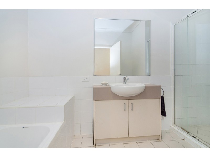 8/1 Anthony Street, Kingston QLD 4114