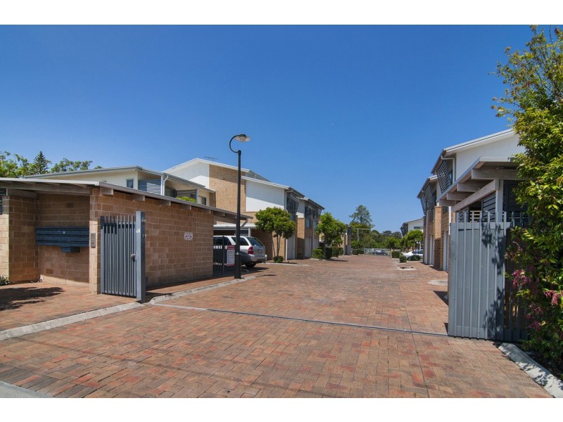 8/1 Anthony Street, Kingston QLD 4114