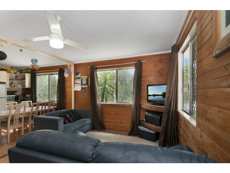 28 Acacia Road, Woodridge QLD 4114
