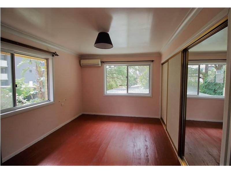 2192 LOGAN ROAD, Upper Mount Gravatt QLD 4122