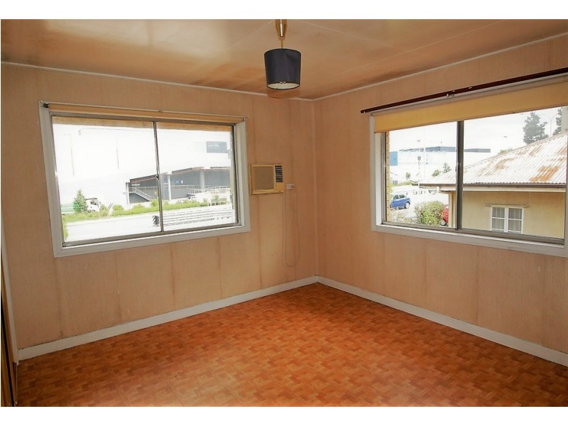 2192 LOGAN ROAD, Upper Mount Gravatt QLD 4122