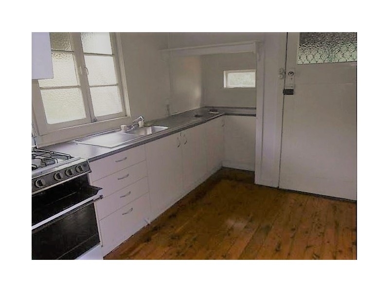 2196 LOGAN ROAD, Upper Mount Gravatt QLD 4122