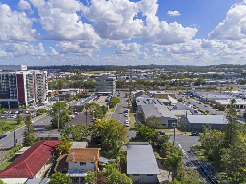 3 BRIGGS ROAD, Springwood QLD 4127