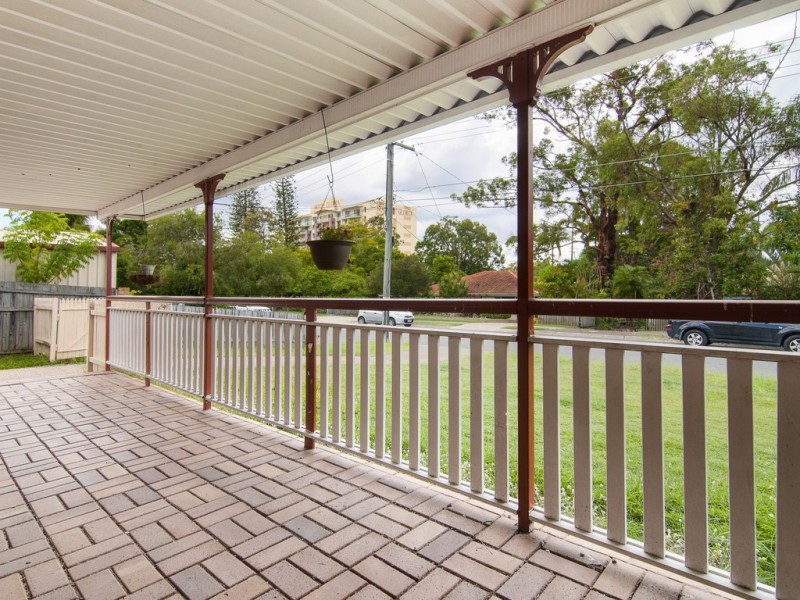 3 BRIGGS ROAD, Springwood QLD 4127