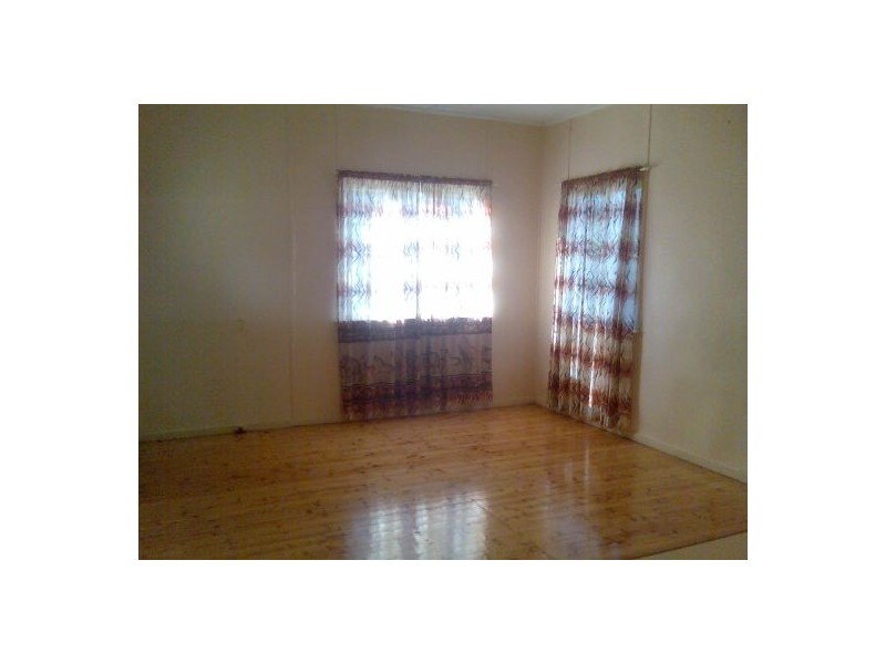 42 Agnes Street, Acacia Ridge QLD 4110